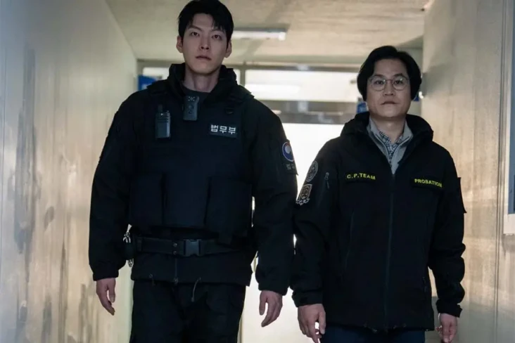 Sinopsis Officer Black...
