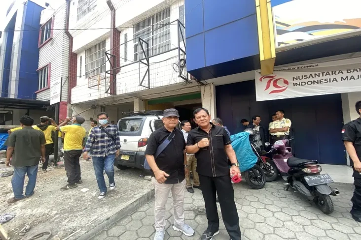 PN Jakbar Eksekusi Bangunan...