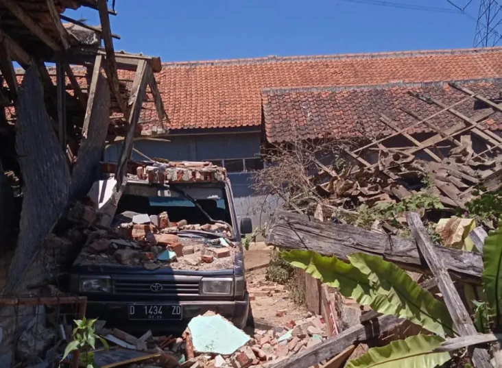 Gempa M5,0 Kabupaten...