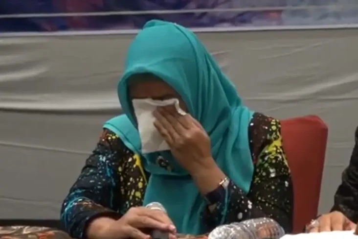 Ibu Almarhumah Dokter...