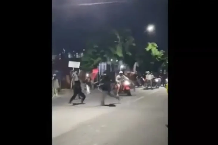 Semarang Darurat Gangster,...