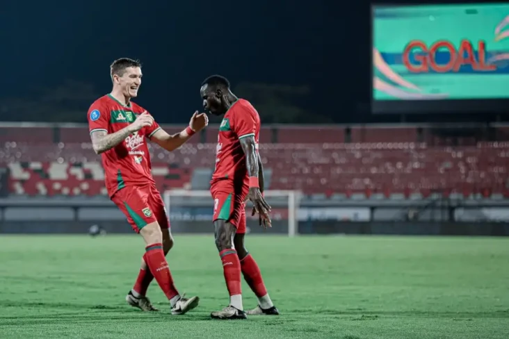 Flavio Silva Cetak Gol...