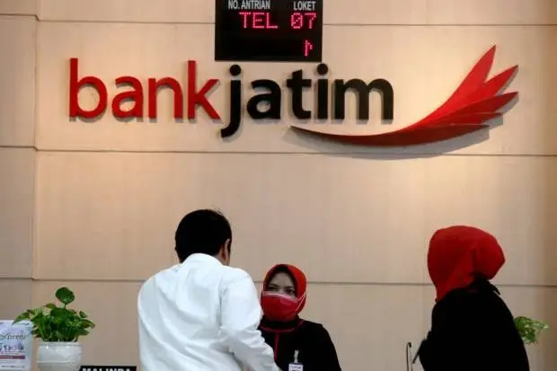 Bank Jatim Sabet Penghargaan...