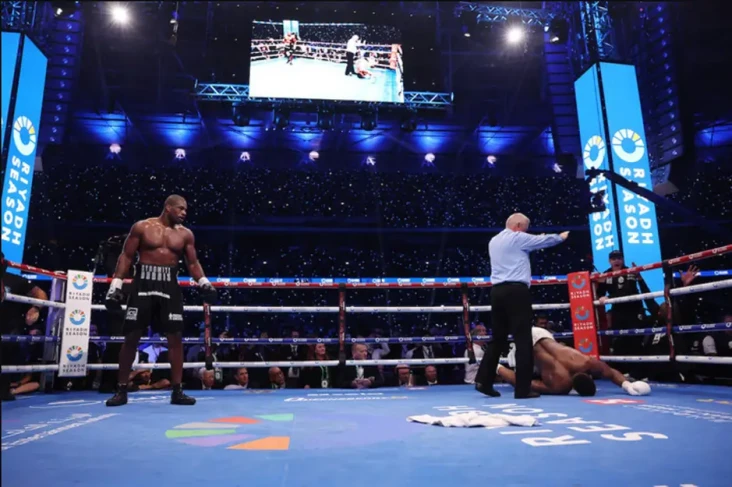Daniel Dubois Jatuhkan...