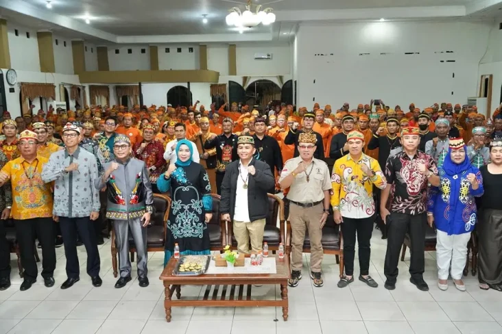 Survei Poltracking Indonesia:...