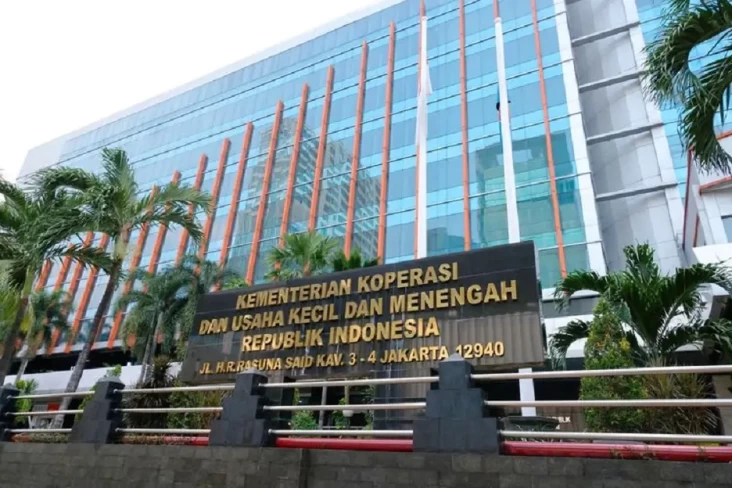 Lulusan SMA-S1 Merapat!...