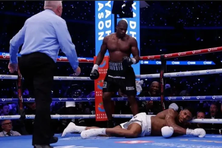 Anthony Joshua Hidupkan...