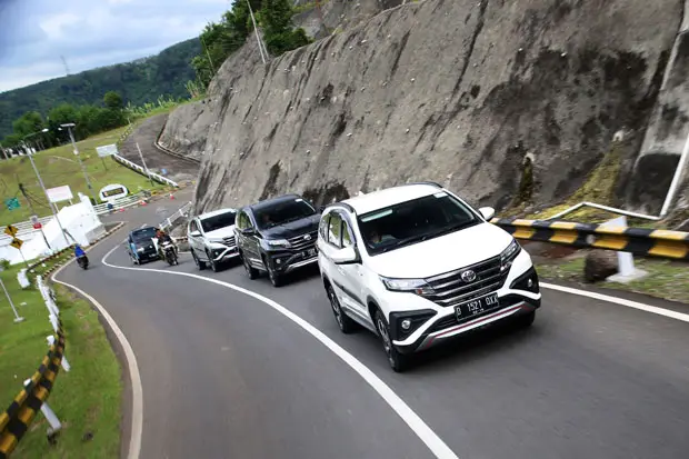 Toyota Akui Jualan Mobil...