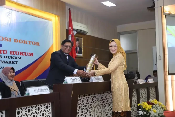 Pendekatan Budaya Hukum...