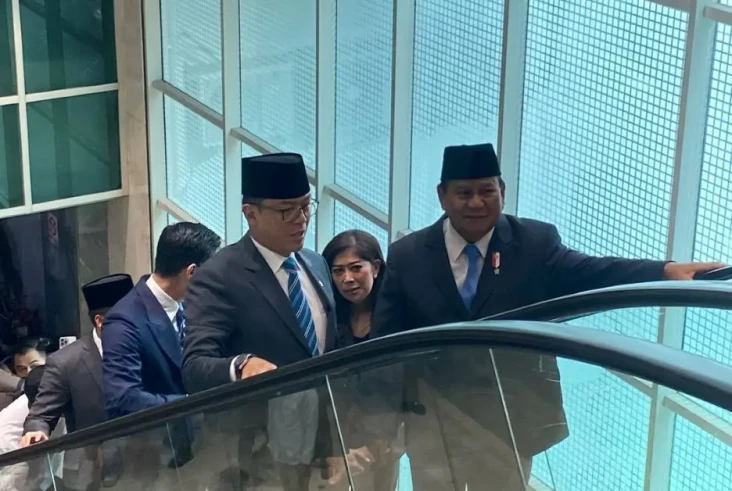Prabowo Hadiri Rapat...