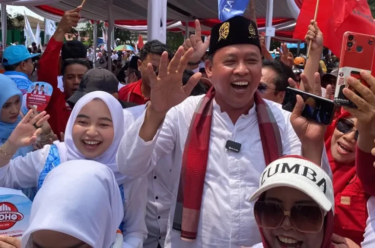 Tri Adhianto Tak Mau...