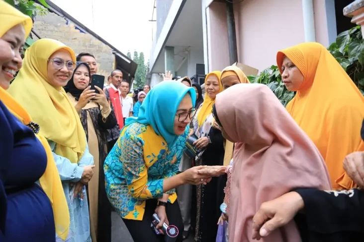 Kampanye Perdana di...