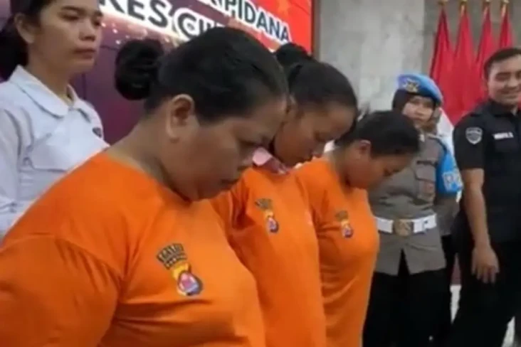 Siasat Jahat Emak-emak...