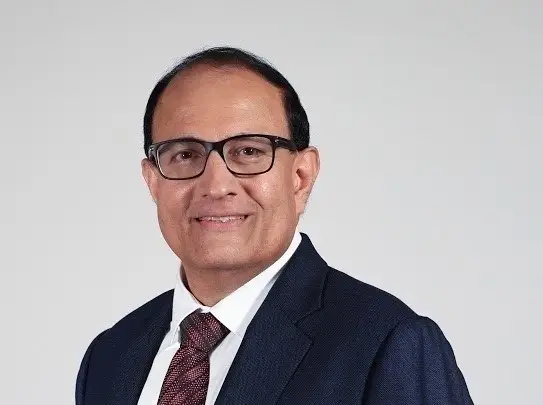 Profil S Iswaran, Menteri...