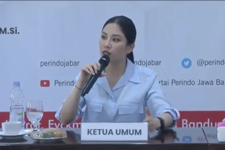 Angela Tanoesoedibjo...