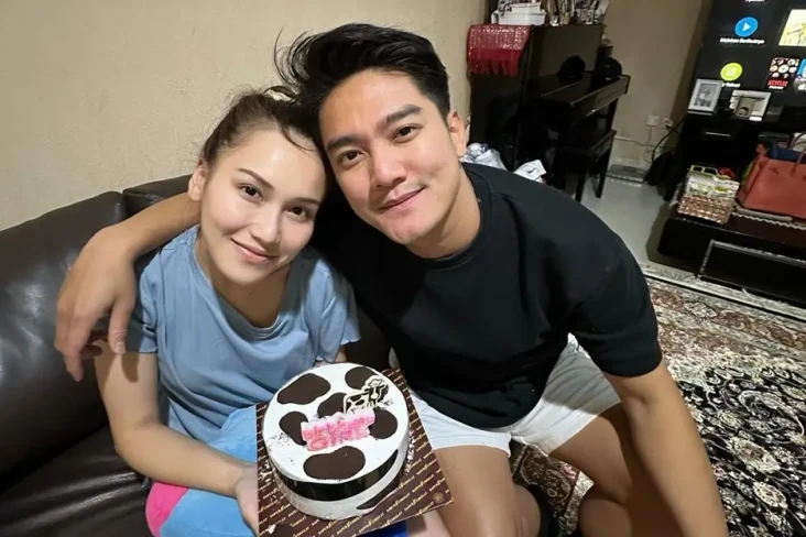 Ayu Ting Ting Minta...