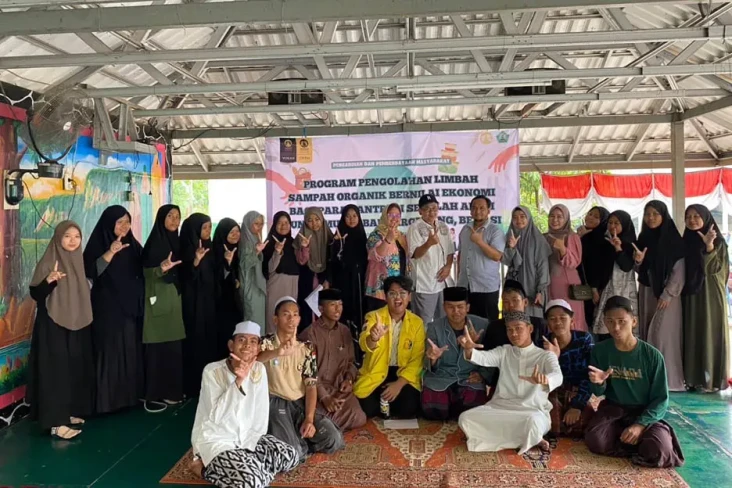Santri di Sekitar Bantar...