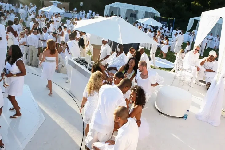 Sisi Lain White Party...