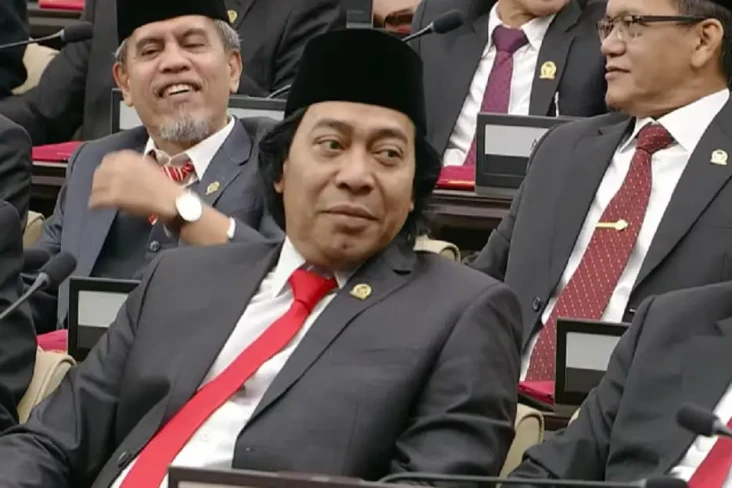 Wajah Komeng Muncul...