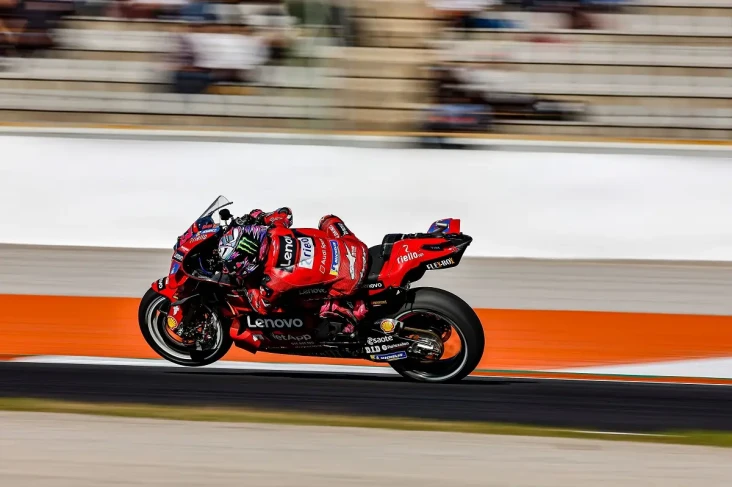 Ini Rahasia Ducati Desmosedici...