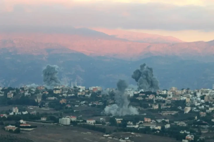 Israel Luncurkan Invasi...