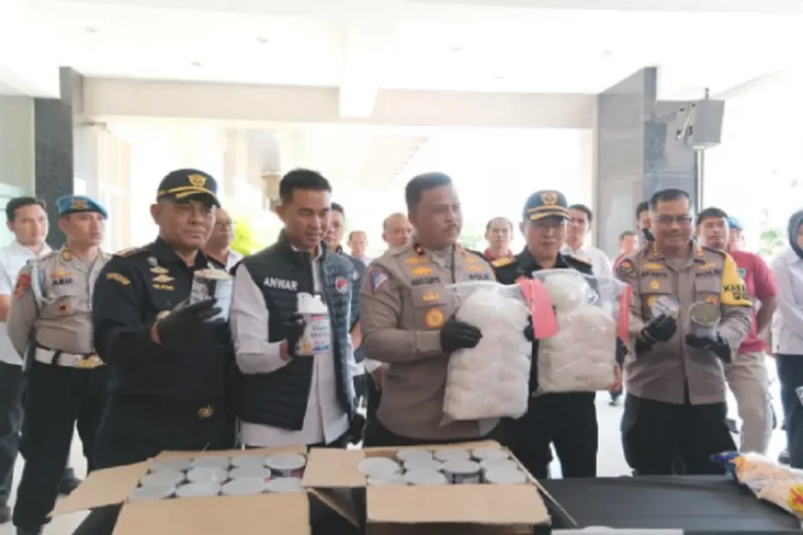 Polda Jateng-Bea Cukai...