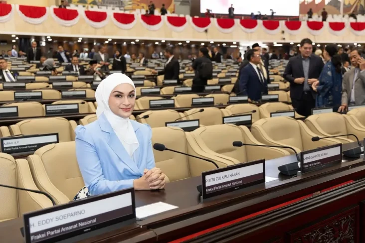 Putri Zulkifli Satu-satunya...