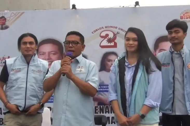 Andra Soni-Dimyati Datangi...