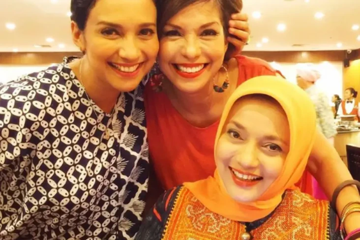 Profil Adik Marissa...