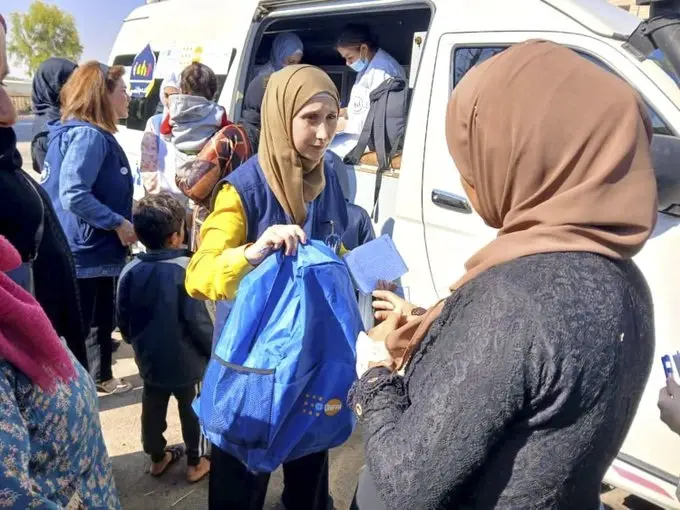 Serangan Israel Paksa...