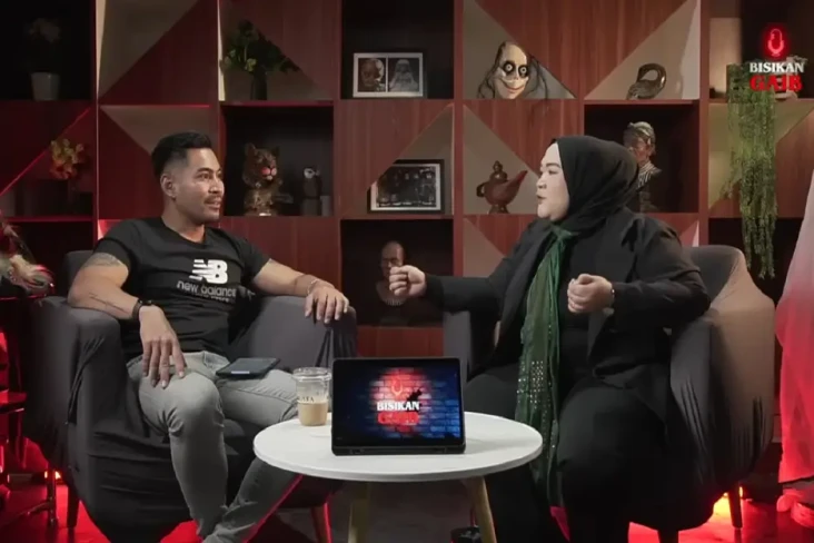 Susuk dan Santet dalam...