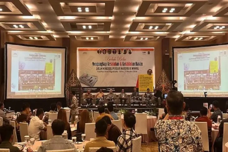 Bedah Buku di UII, Pakar...