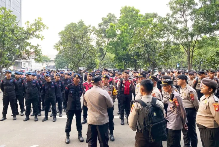 Amankan Debat Perdana...
