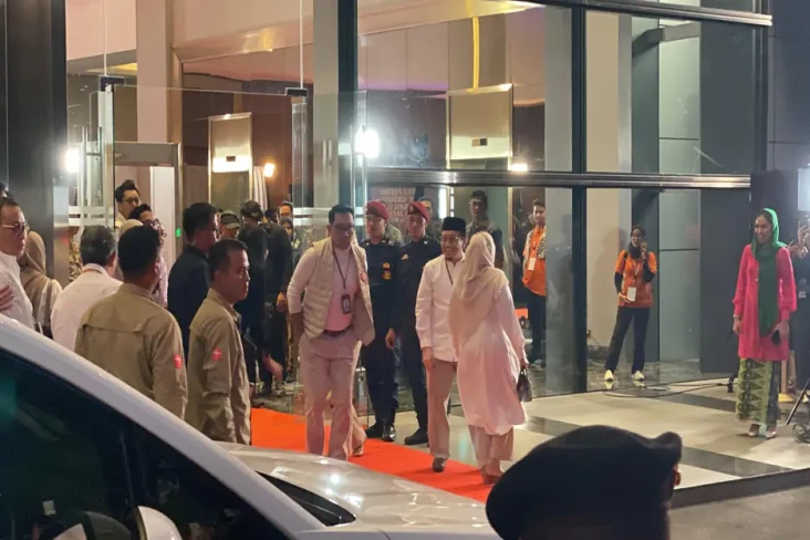 Tiba di Lokasi Debat:...