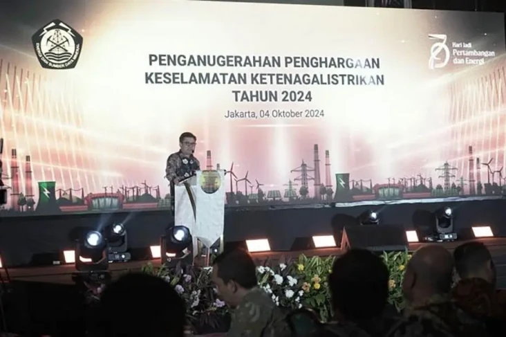 Pemenuhan Keselamatan...