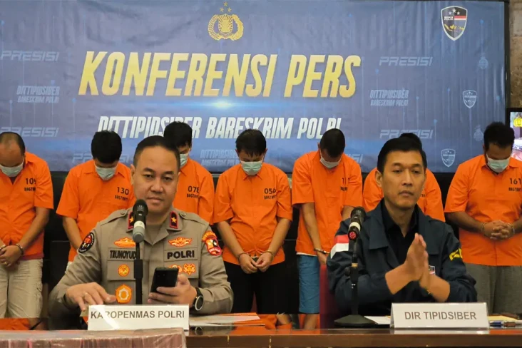 Sindikat Judi Online...