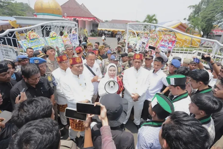 Didemo Tiga Gelombang...