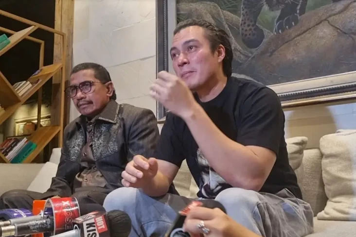 Baim Wong Menangis Ungkap...