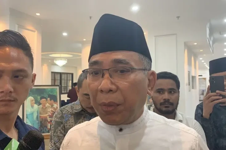 Pede Separuh Kabinet...
