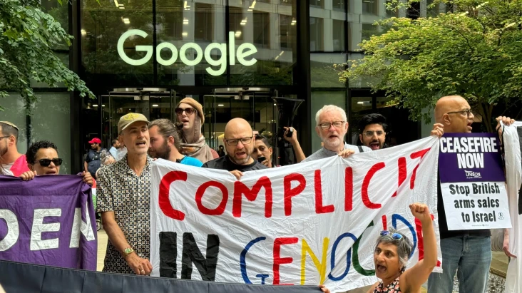 Pemberontakan di Google:...