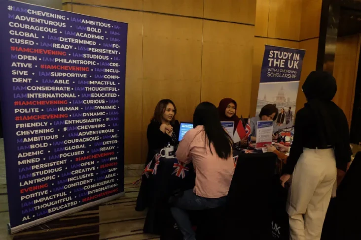 Study in UK akan Hadirkan...