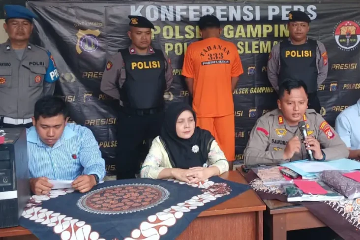 Bejat! Guru Les di Sleman...