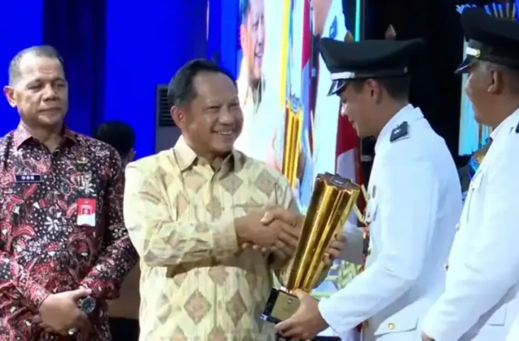 Daftar Desa dan Kelurahan...