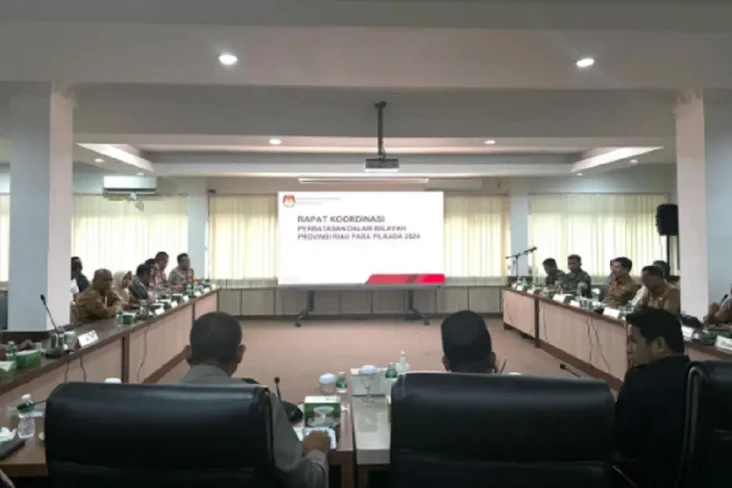 KPU Riau, Bawaslu dan...
