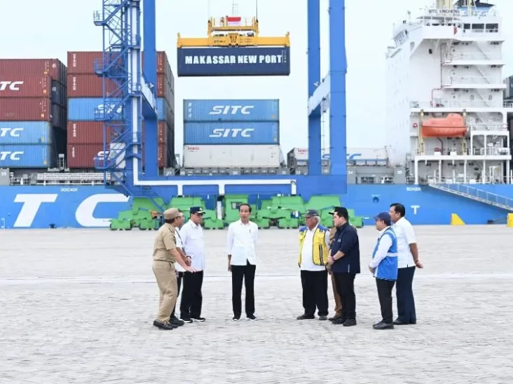 Puluhan Bandara-Pelabuhan...