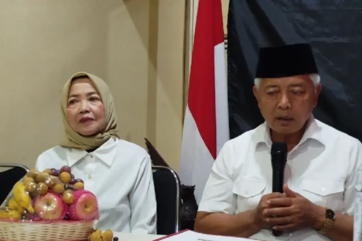 Pasangan Sanusi-Latifah...