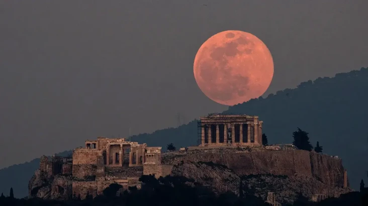 Gerhana Bulan Supermoon...