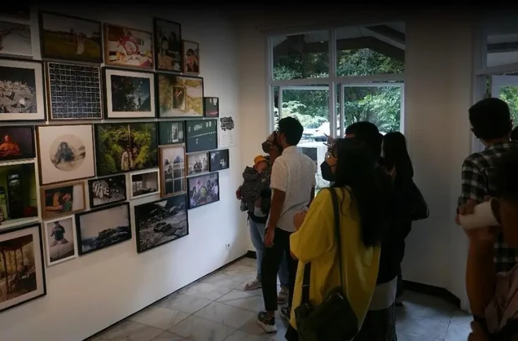 18 Karya Seniman Residensi...