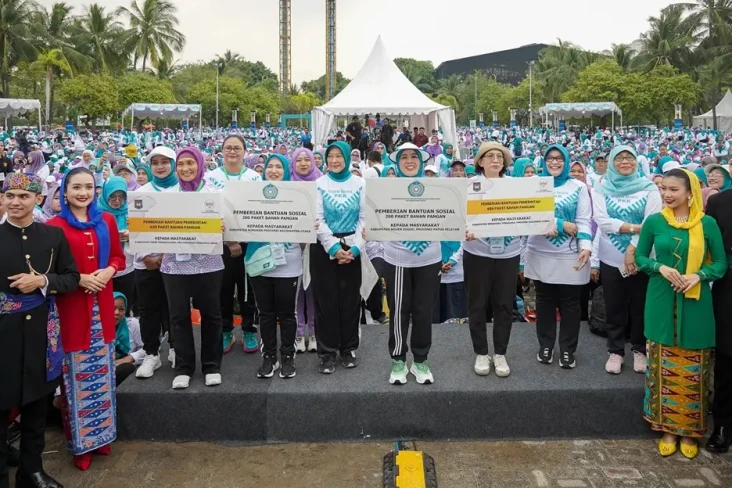 Tingkatkan Pelayanan...