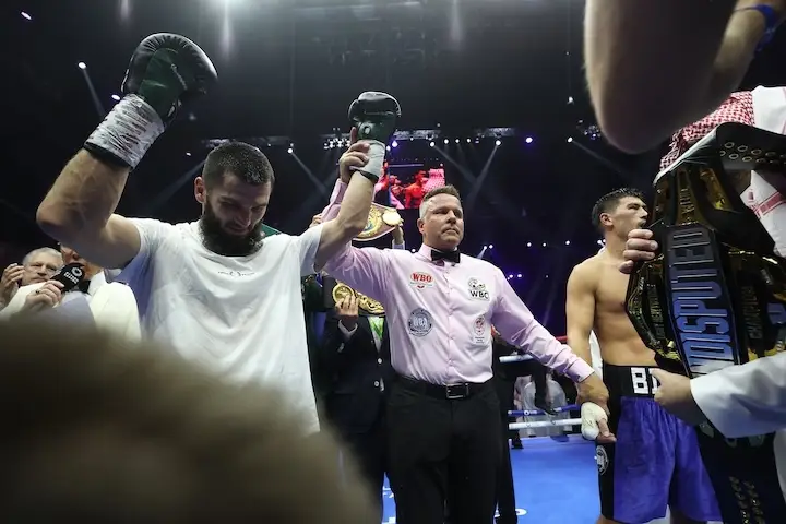 Artur Beterbiev Kecewa...